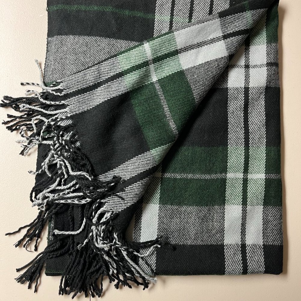 Oversized Vero Moda Plaid Fringe Scarf